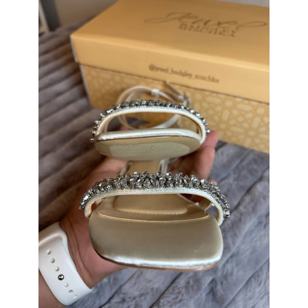Jewel Badgley Mischka Nayla Sandals Women 6.5 Ivory Satin Rhinestone Kitten Heel